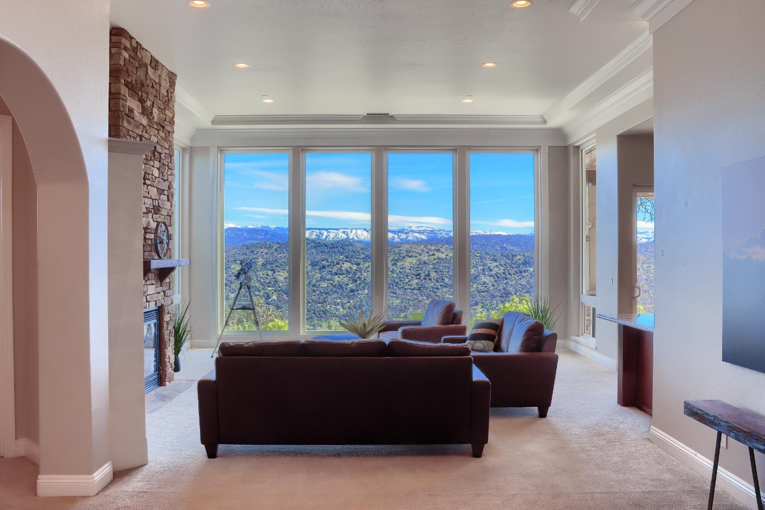 41915 John Muir Dr, Coarsegold, CA 93614