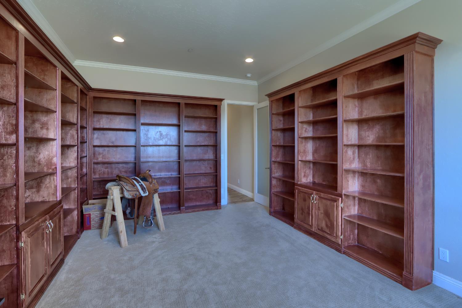 41915 John Muir Dr, Coarsegold, CA 93614