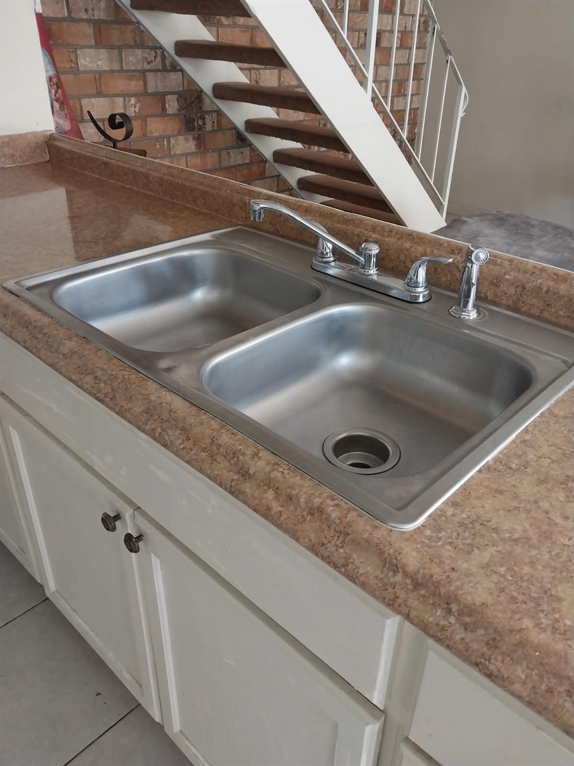 4960 N Holt Ave #103, Fresno, CA 93705