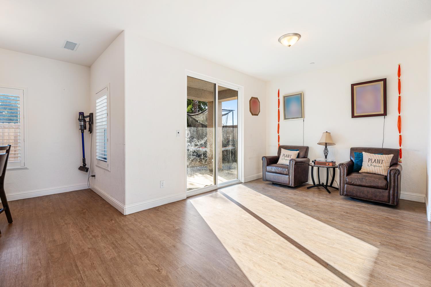 4473 W Langden Dr, Fresno, CA 93722