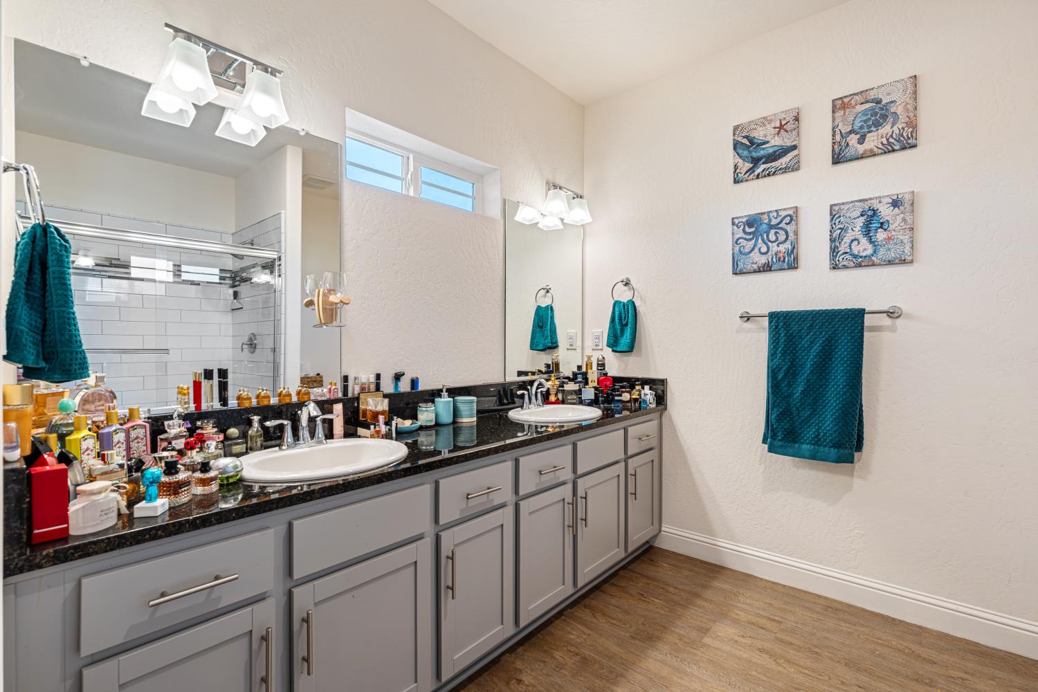 4473 W Langden Dr, Fresno, CA 93722