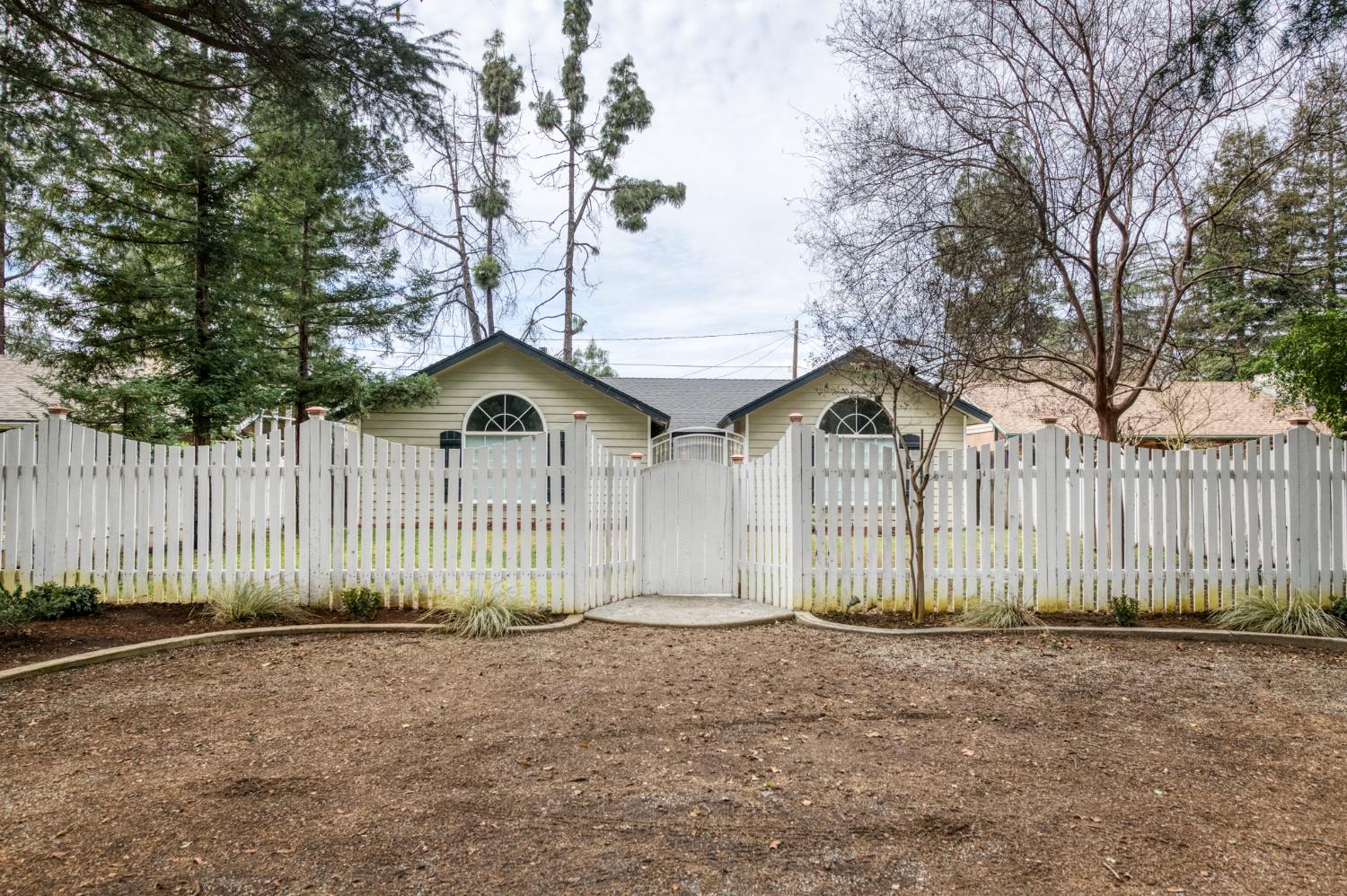 3519 N Van Ness Blvd, Fresno, CA 93704