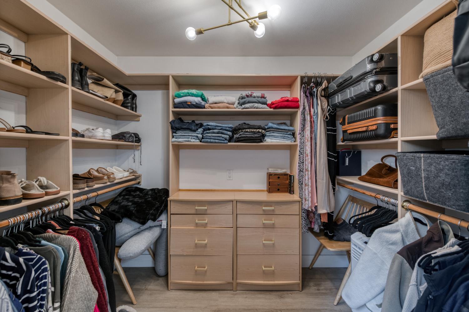 3519 N Van Ness Blvd, Fresno, CA 93704