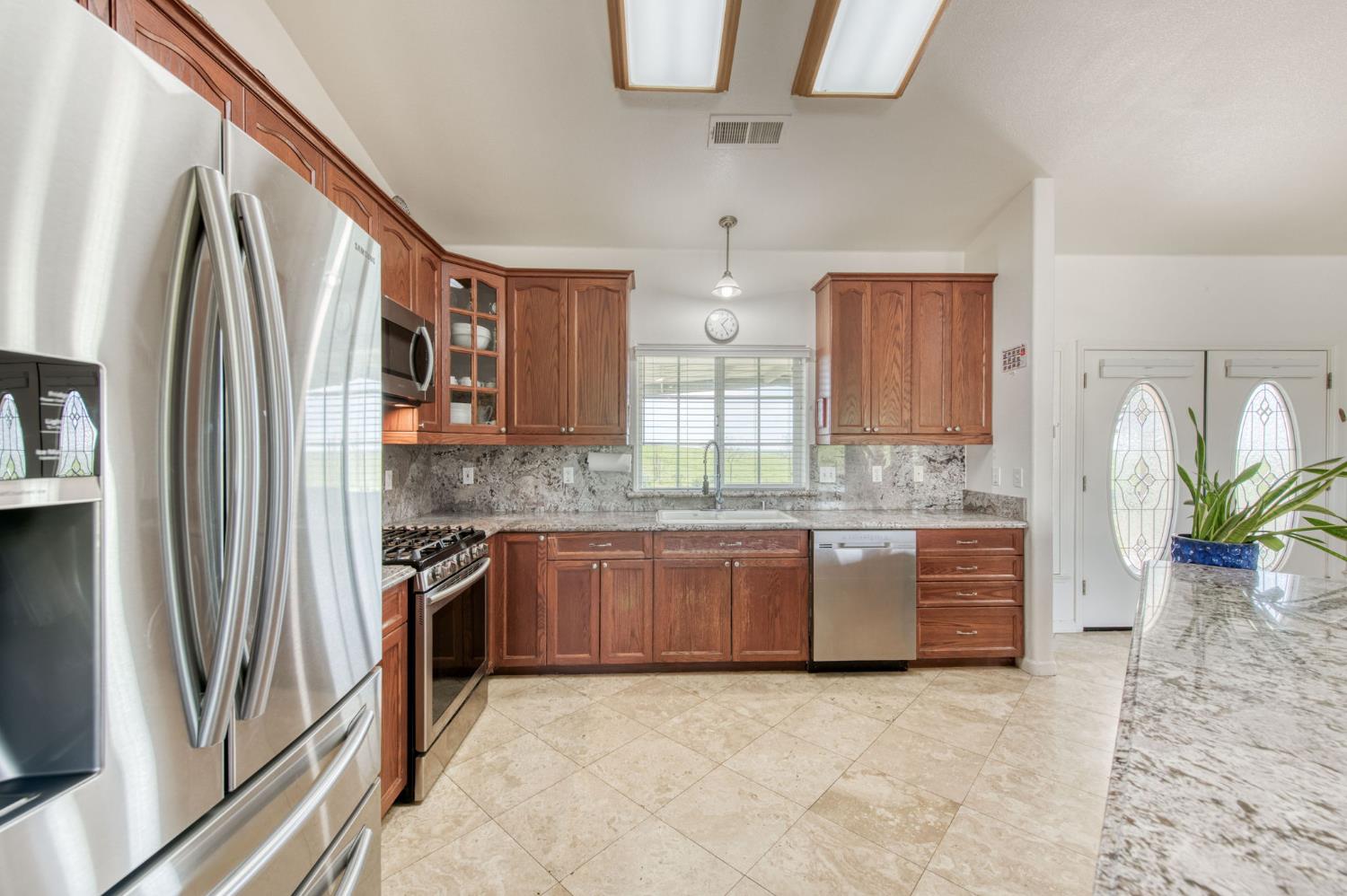 34700 Willow Dr, Raymond, CA 93653