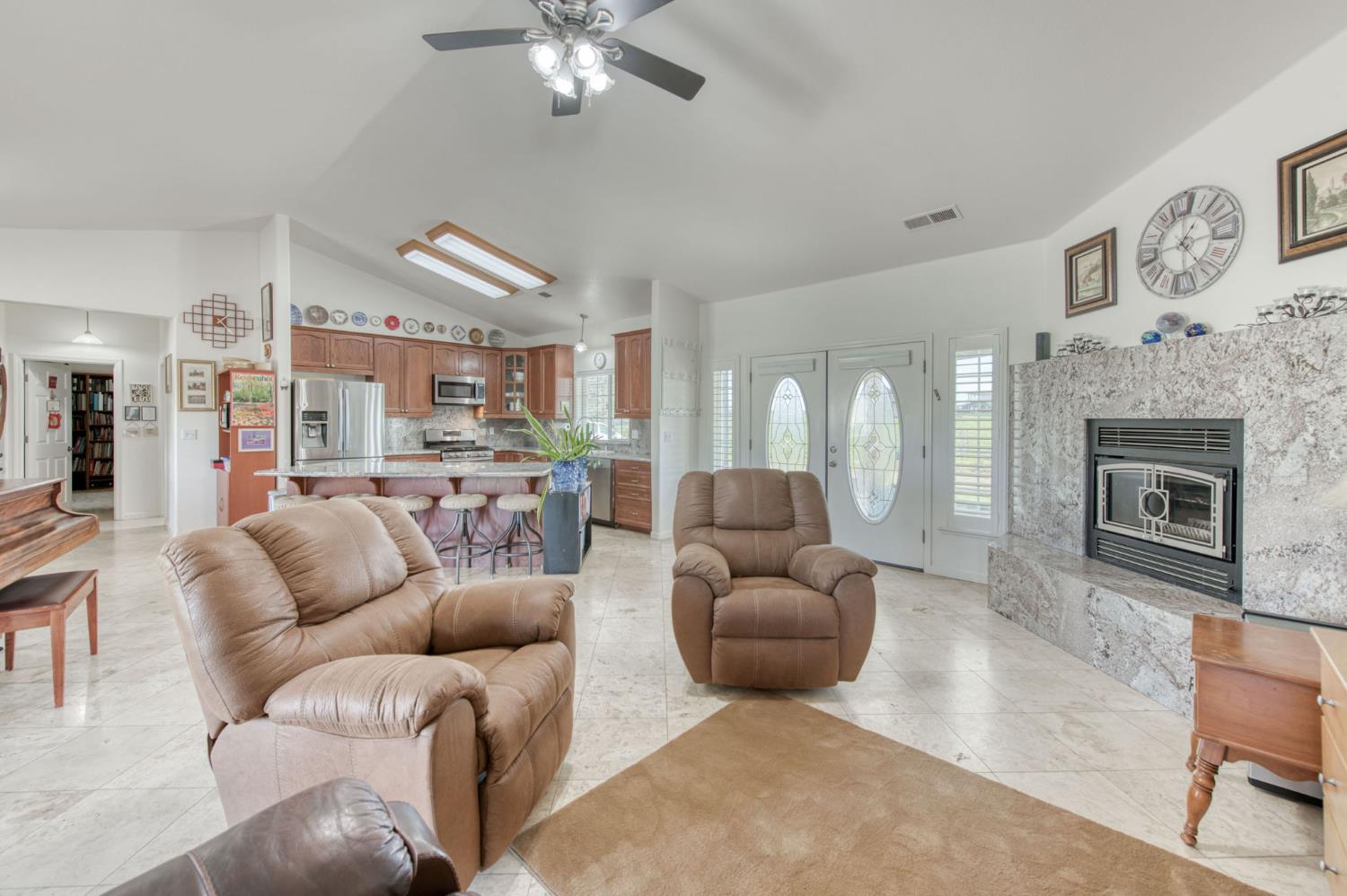 34700 Willow Dr, Raymond, CA 93653