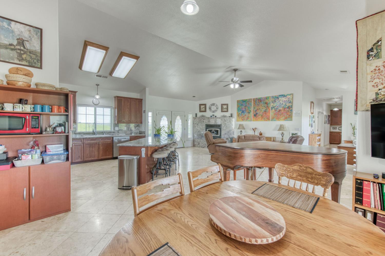 34700 Willow Dr, Raymond, CA 93653