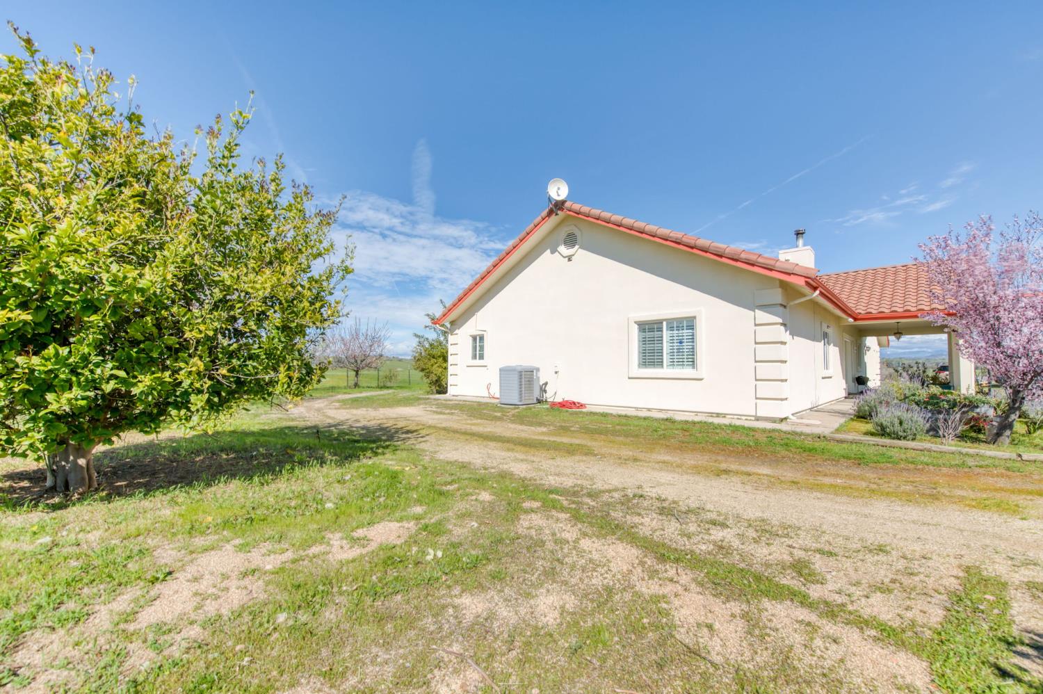 34700 Willow Dr, Raymond, CA 93653