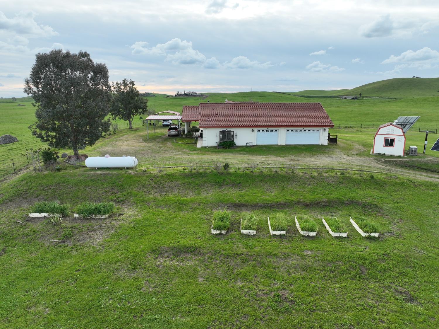 34700 Willow Dr, Raymond, CA 93653