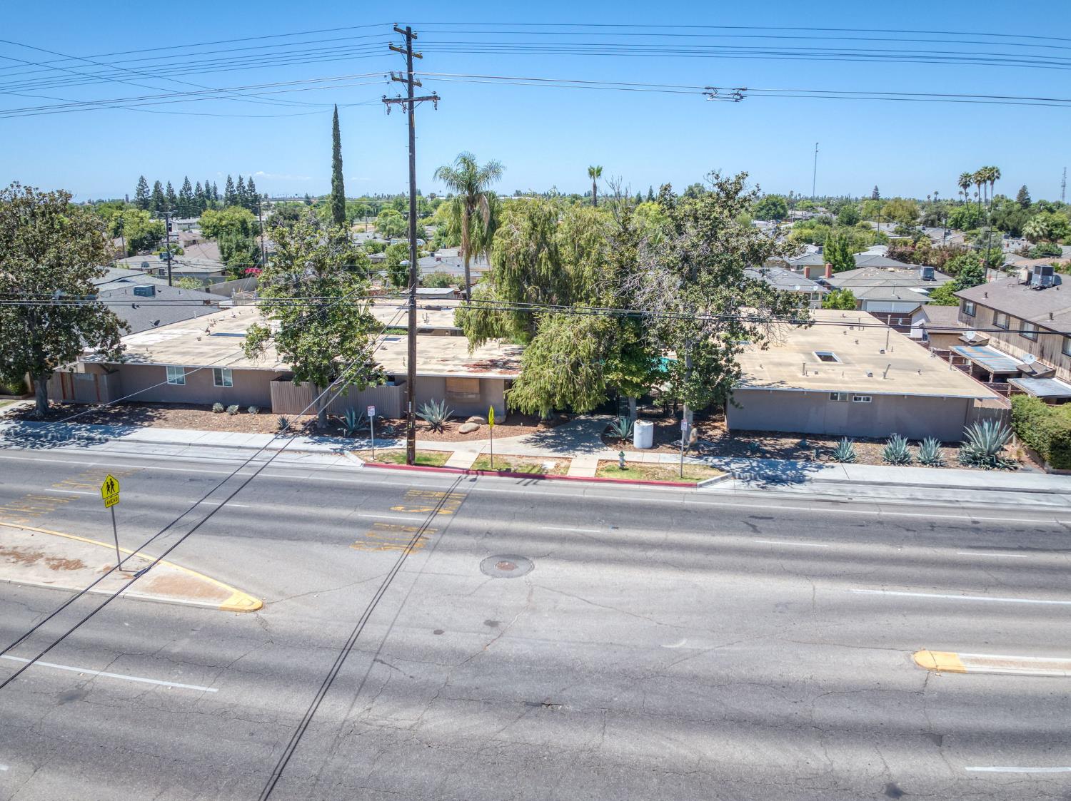 2833 N West Ave, Fresno, CA 93705