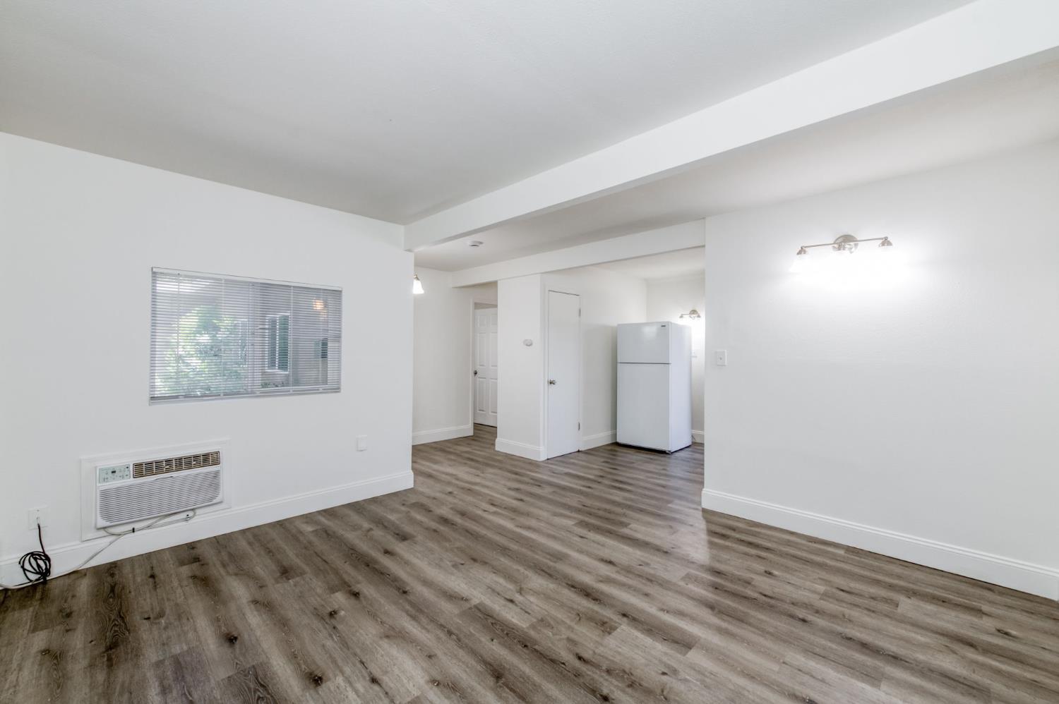 2833 N West Ave, Fresno, CA 93705