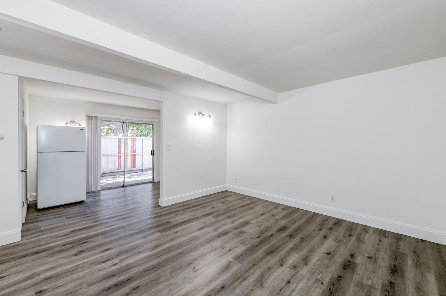 2833 N West Ave, Fresno, CA 93705