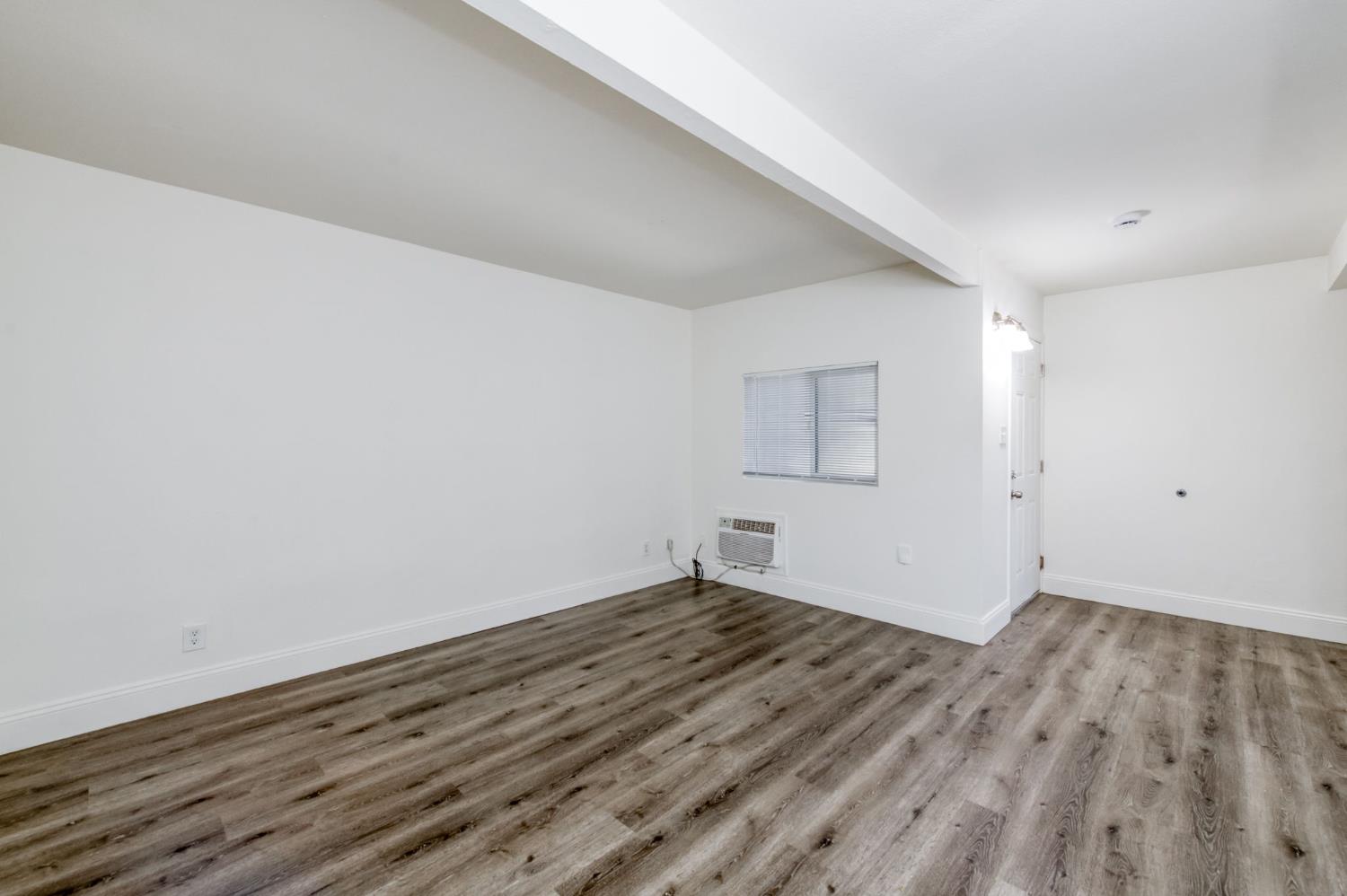 2833 N West Ave, Fresno, CA 93705