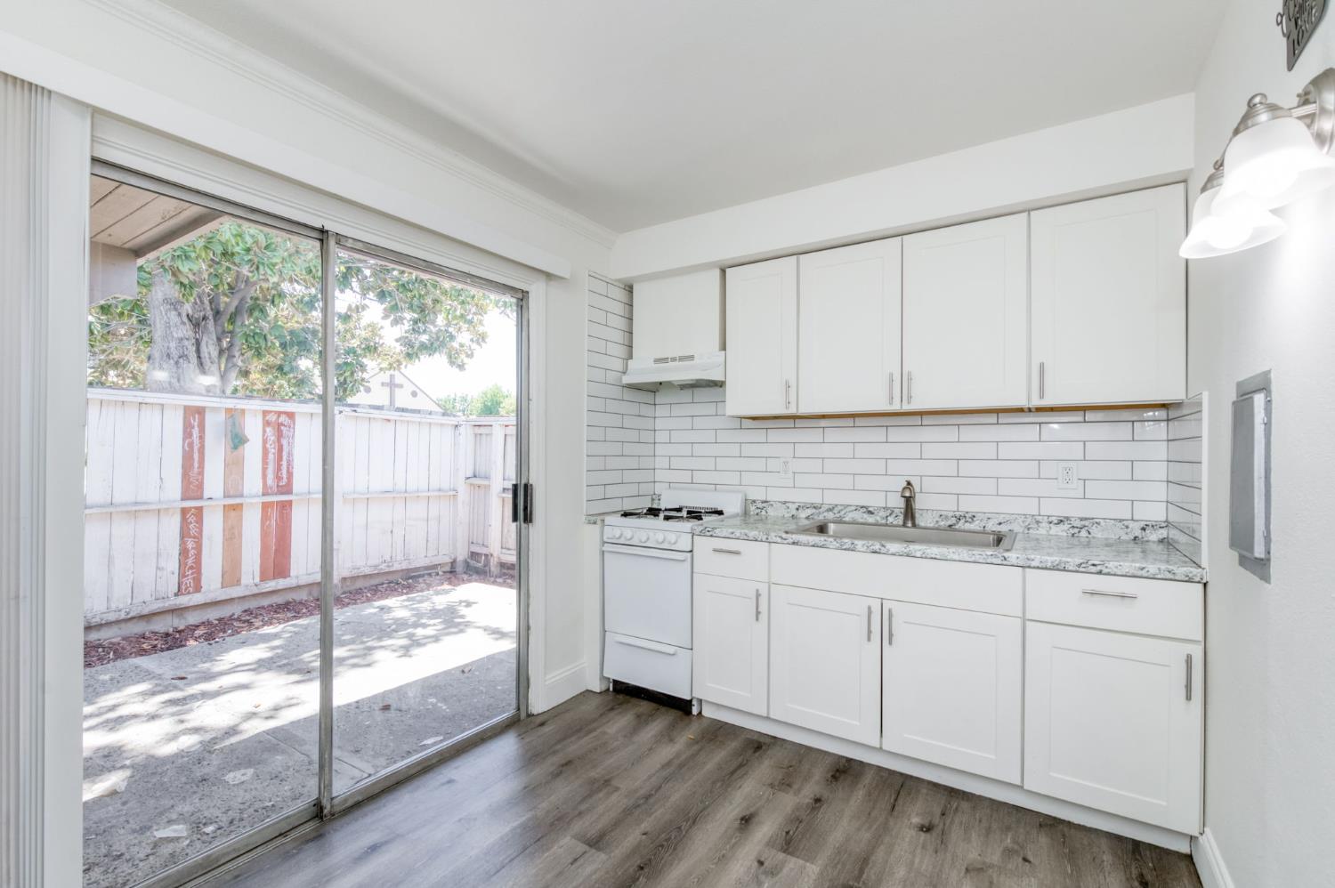 2833 N West Ave, Fresno, CA 93705