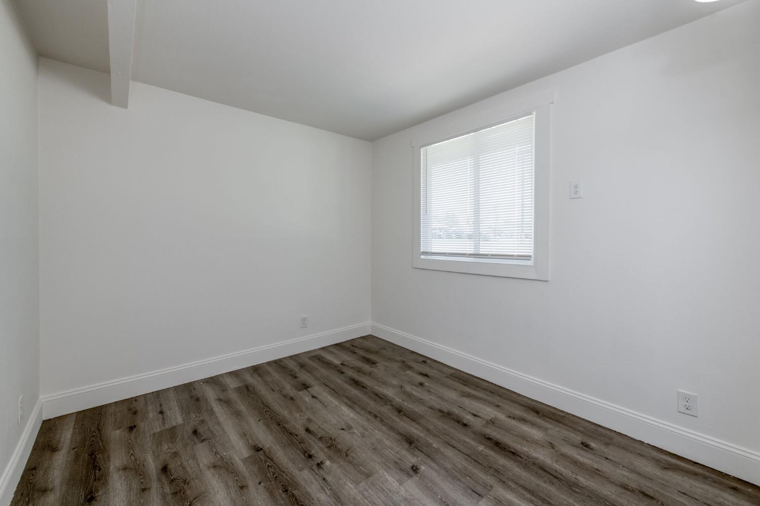 2833 N West Ave, Fresno, CA 93705