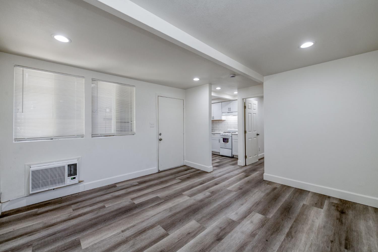 2833 N West Ave, Fresno, CA 93705