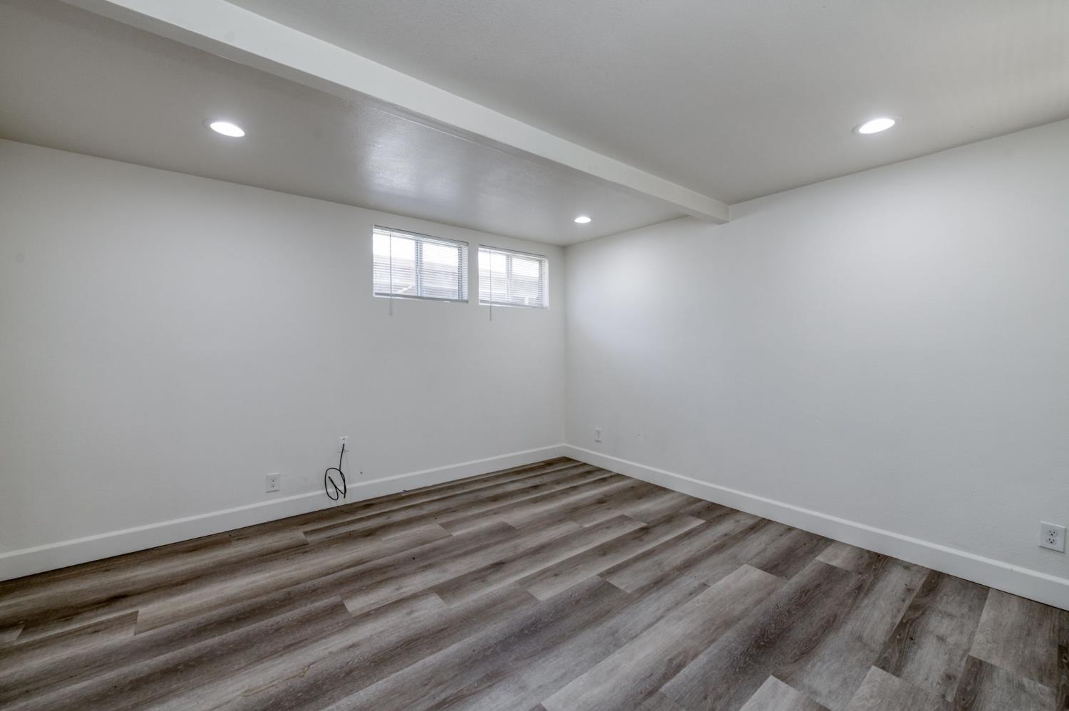 2833 N West Ave, Fresno, CA 93705
