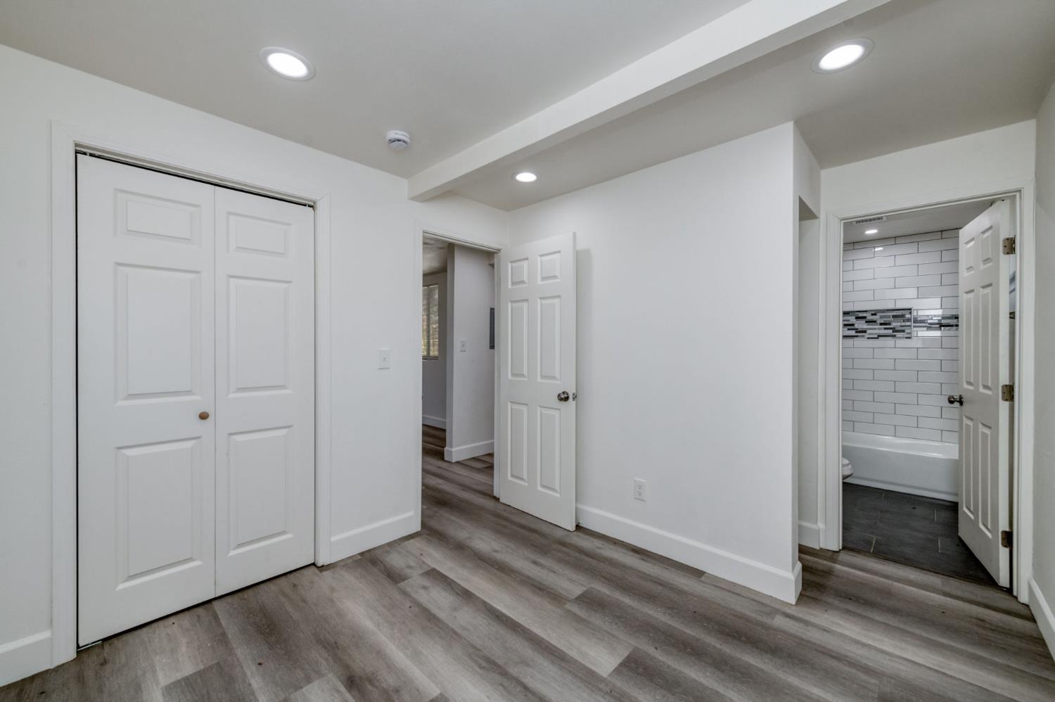 2833 N West Ave, Fresno, CA 93705