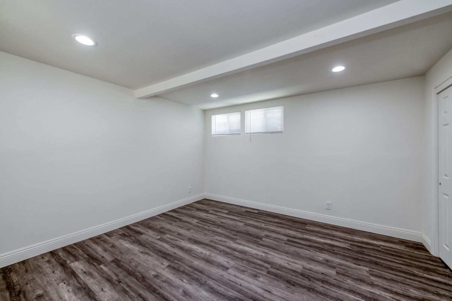 2833 N West Ave, Fresno, CA 93705