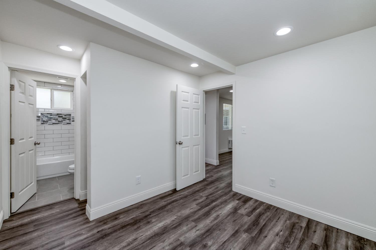 2833 N West Ave, Fresno, CA 93705