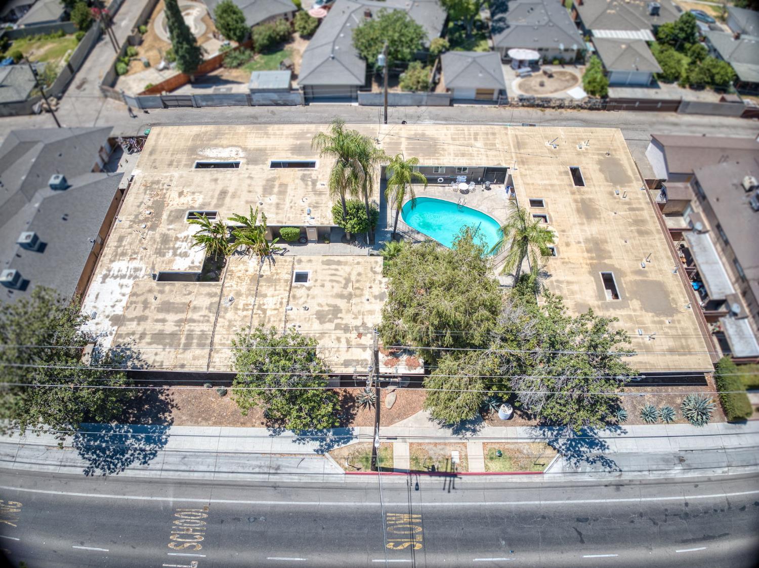 2833 N West Ave, Fresno, CA 93705