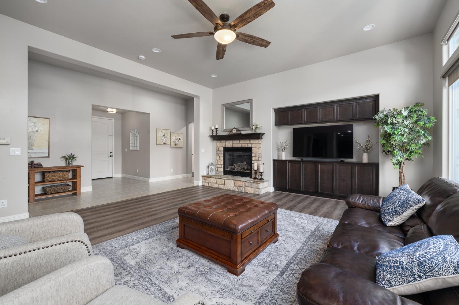 4179 Trenton Ave, Clovis, CA 93619