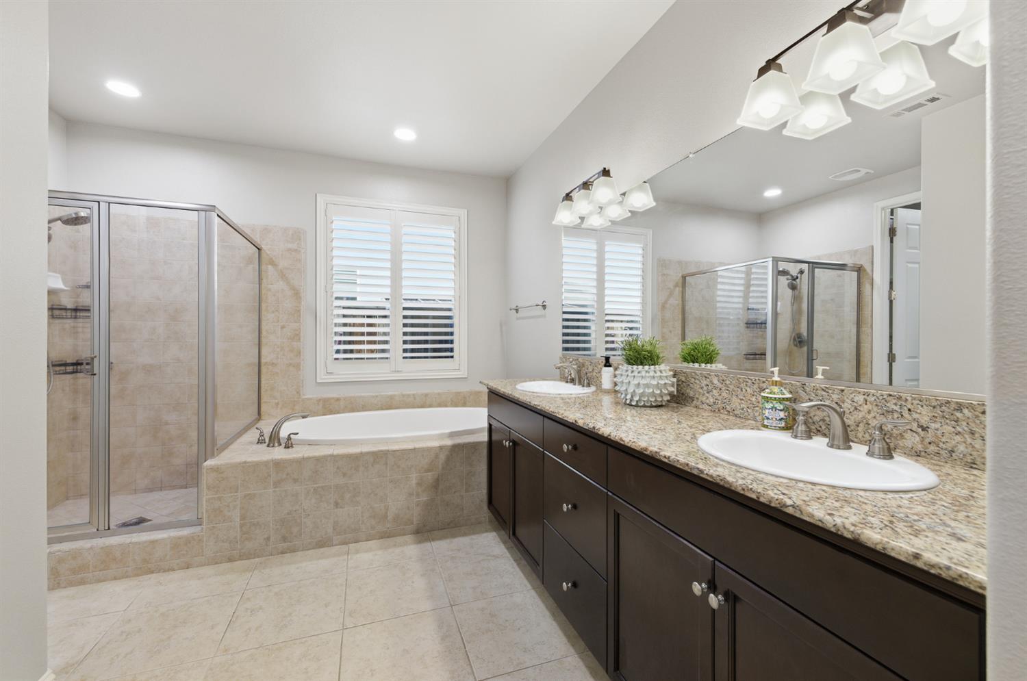 4179 Trenton Ave, Clovis, CA 93619