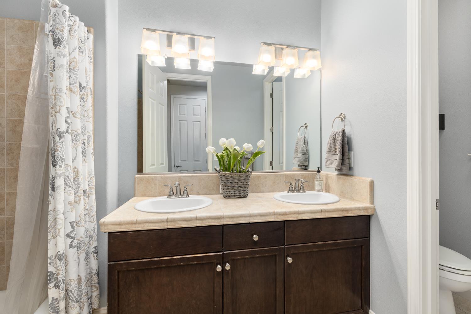 4179 Trenton Ave, Clovis, CA 93619