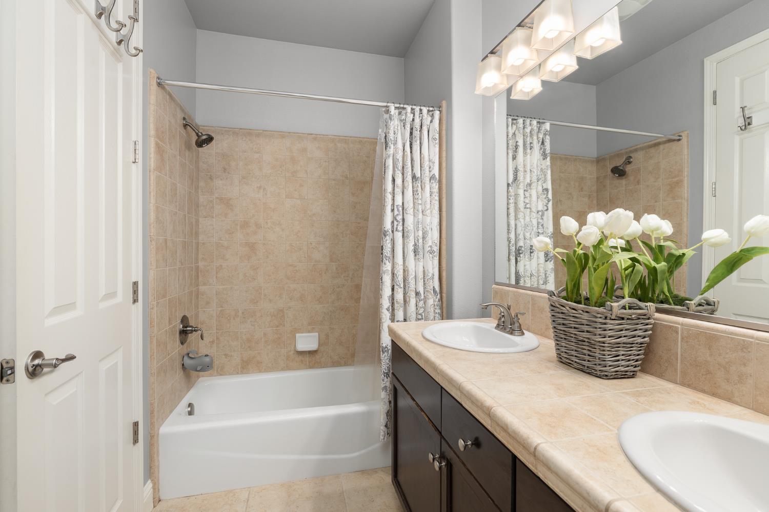 4179 Trenton Ave, Clovis, CA 93619