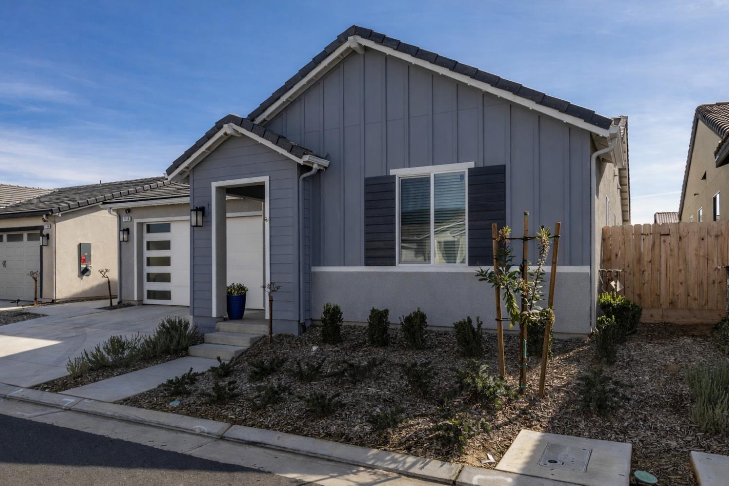 1158 Encore Way W, Madera, CA 93636