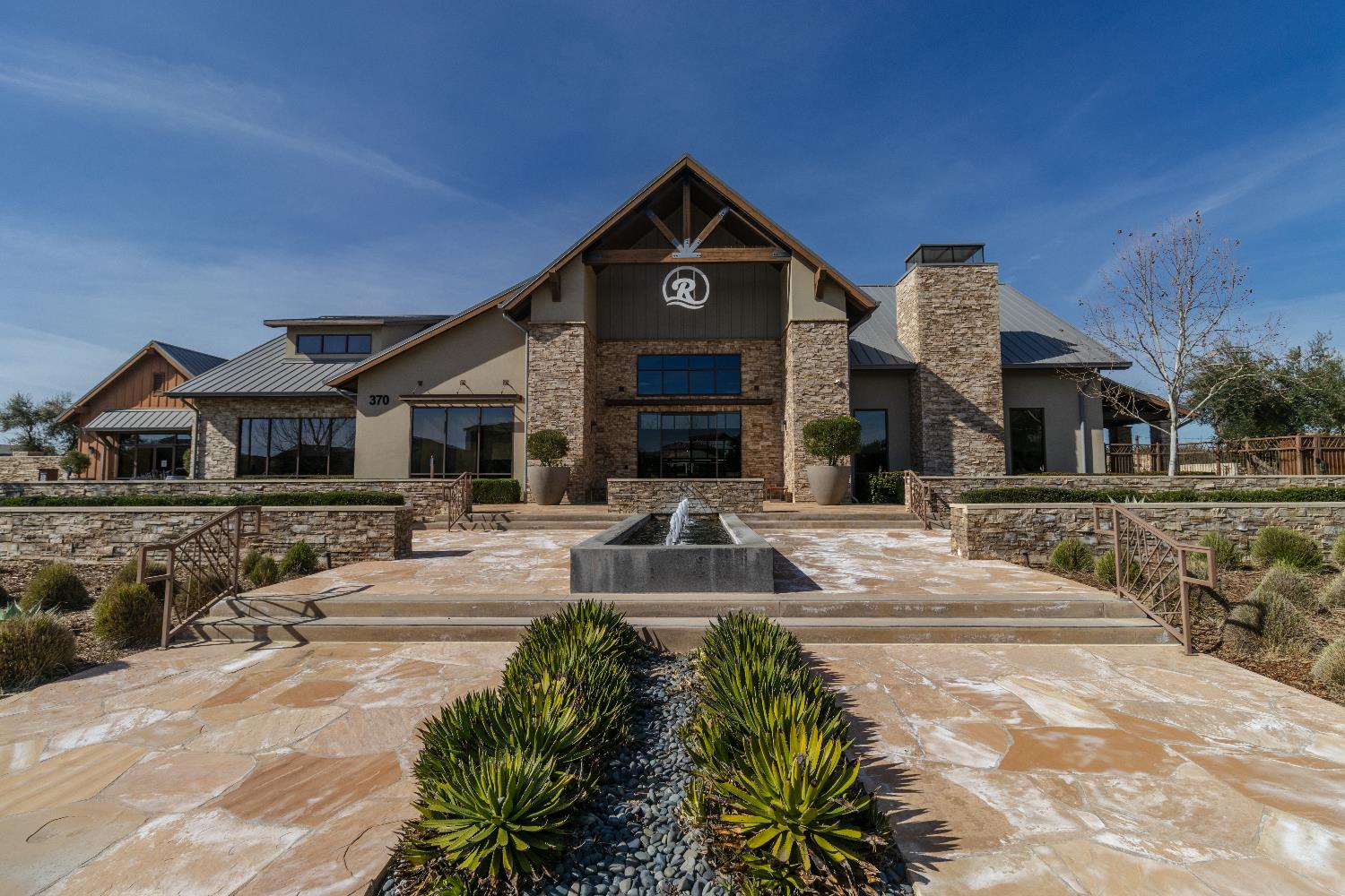 1158 Encore Way W, Madera, CA 93636