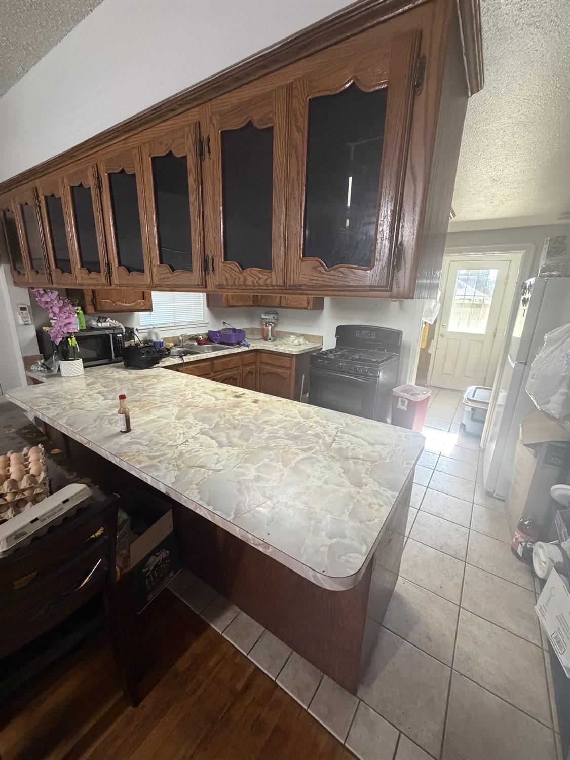 930 Sierra St, Madera, CA 93638