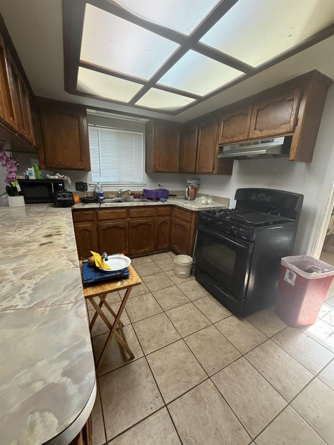 930 Sierra St, Madera, CA 93638
