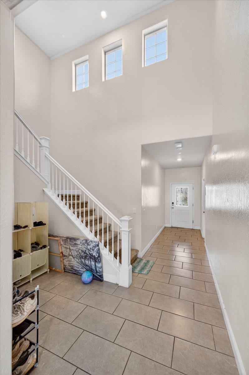 5986 E Pitt Ave, Fresno, CA 93727