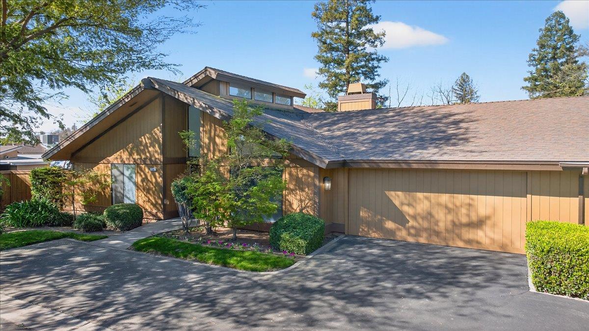 6260 N Palm #110, Fresno, CA 93704