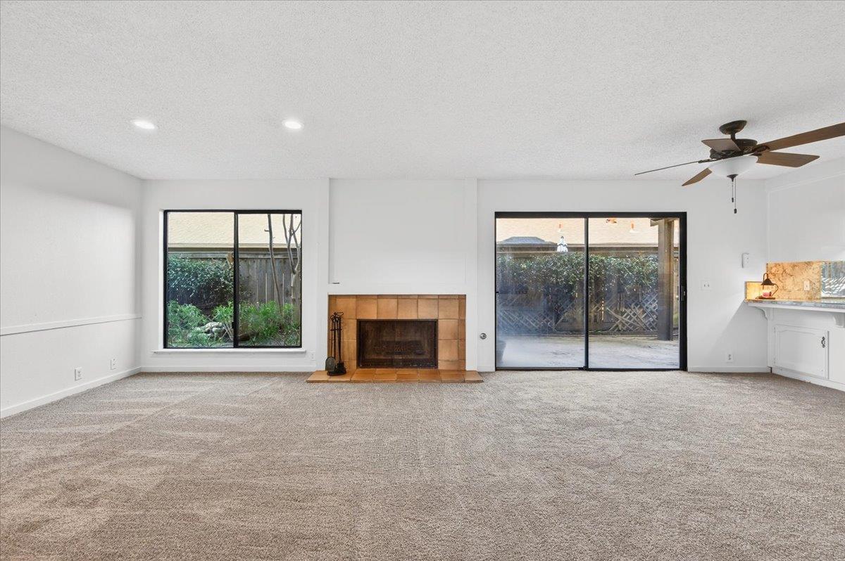 6260 N Palm #110, Fresno, CA 93704