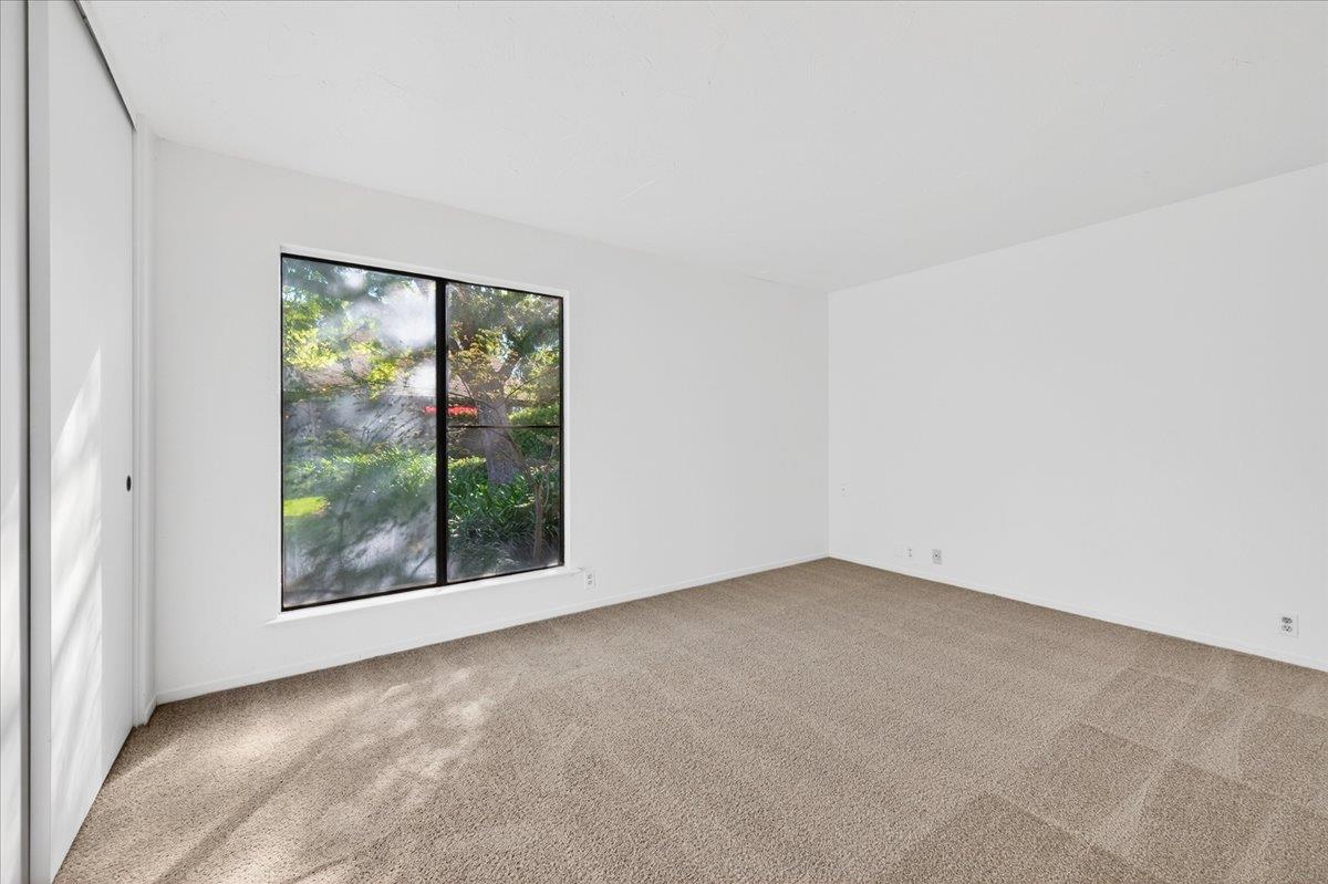 6260 N Palm #110, Fresno, CA 93704