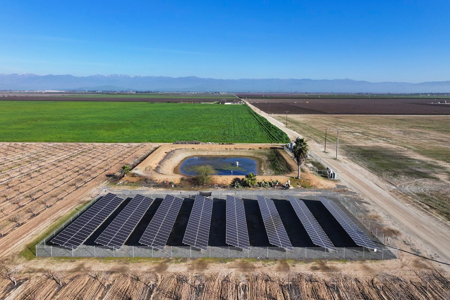 8000 Road 208, Terra Bella, CA 93270