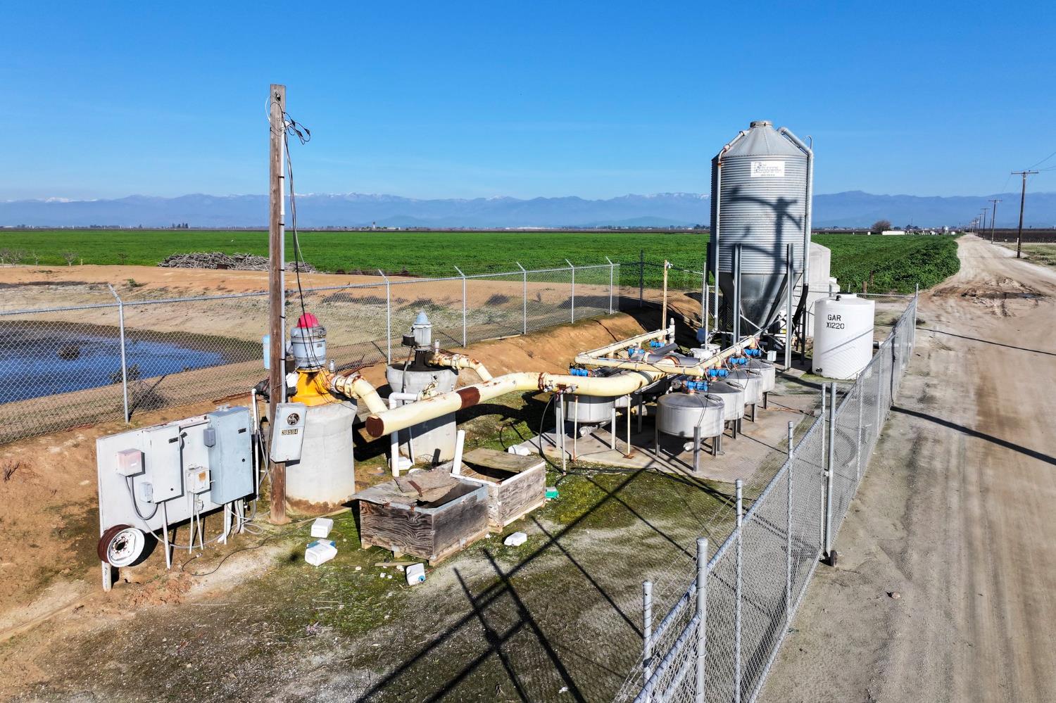 8000 Road 208, Terra Bella, CA 93270