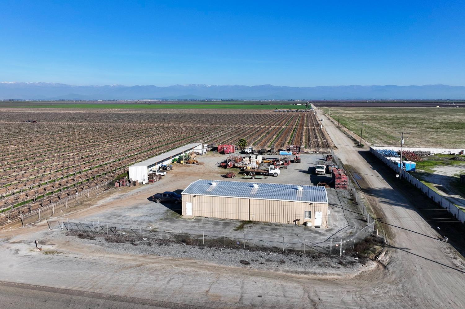 8000 Road 208, Terra Bella, CA 93270