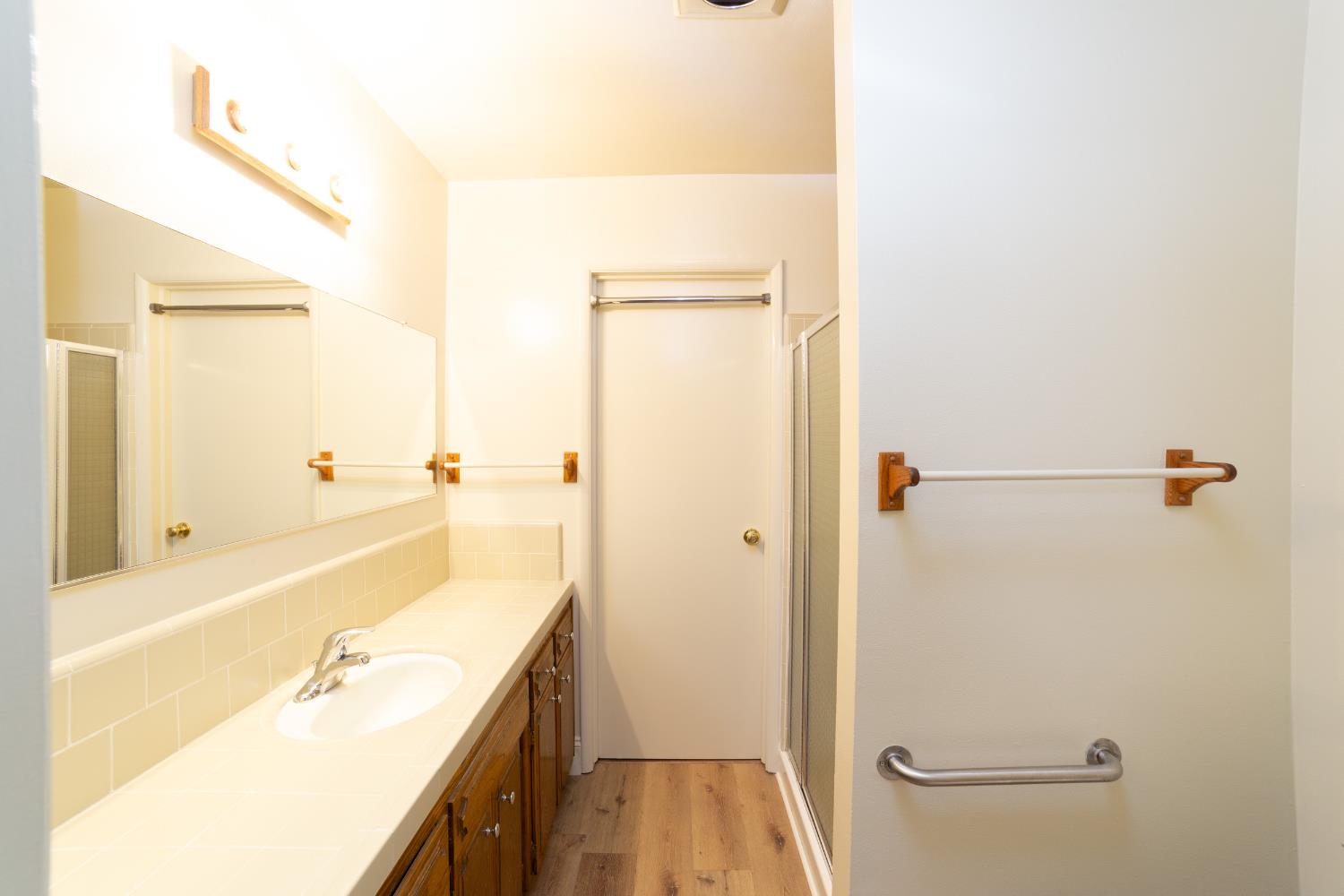 1514 E Escalon, Fresno, CA 93710