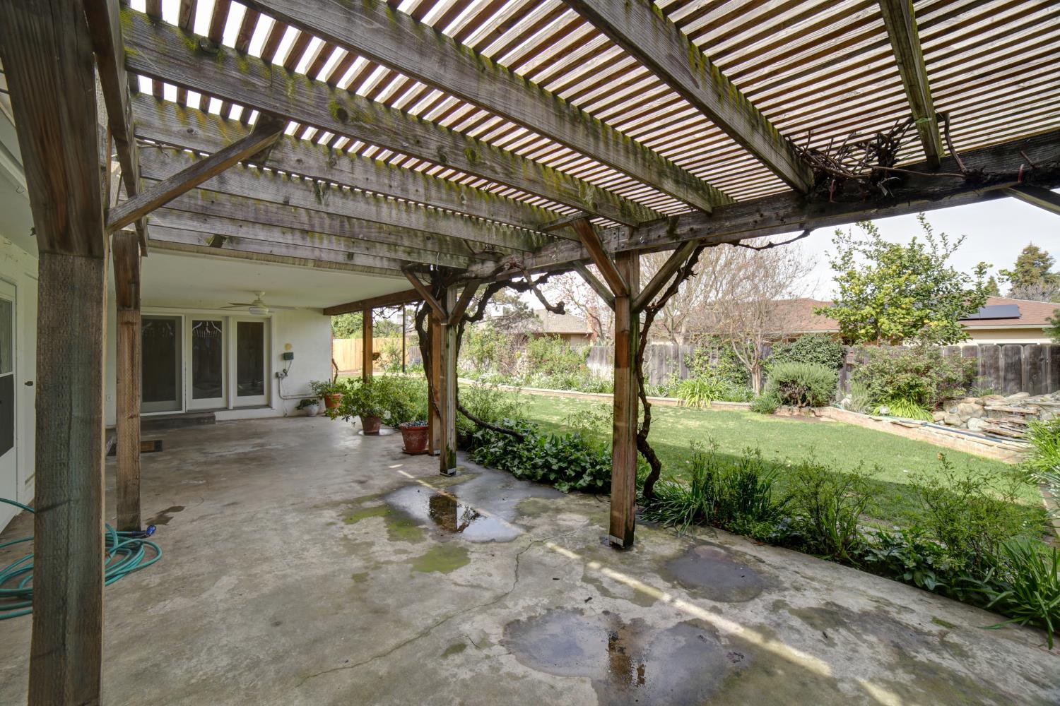 1514 E Escalon, Fresno, CA 93710