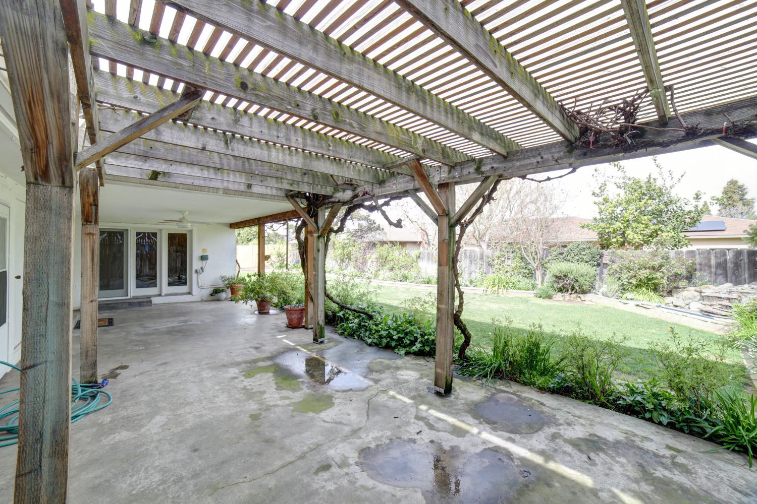 1514 E Escalon, Fresno, CA 93710