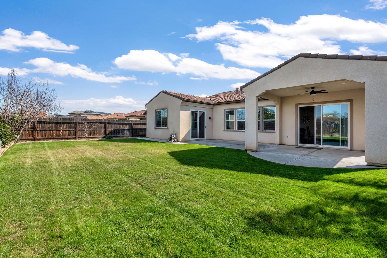 3255 Roberts Ave, Clovis, CA 93619