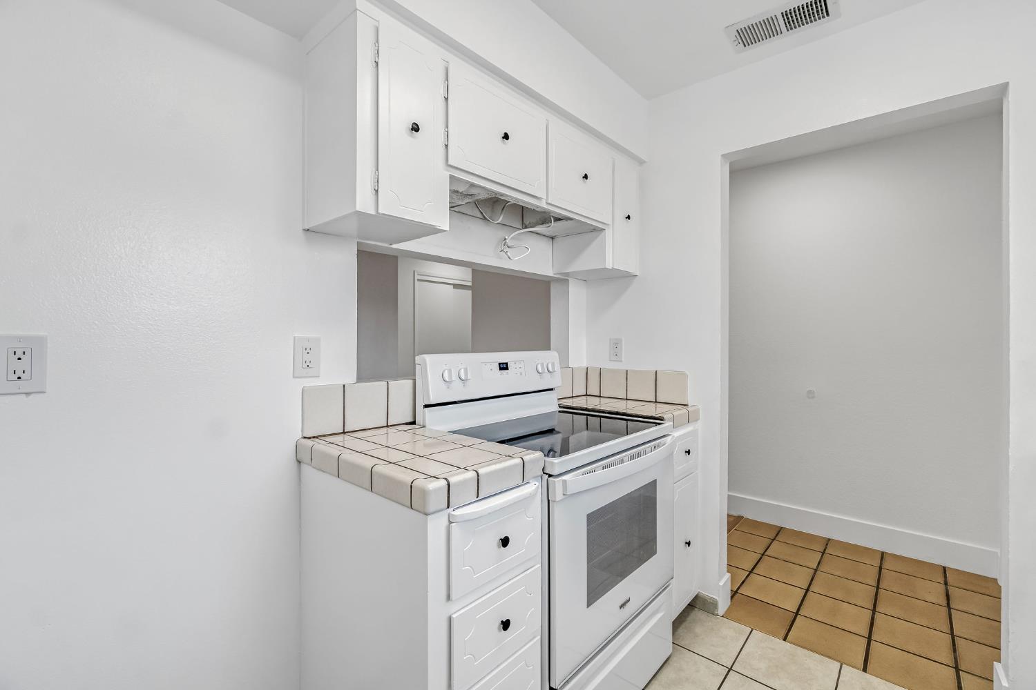 4376 W Cardiff Ave, Fresno, CA 93722