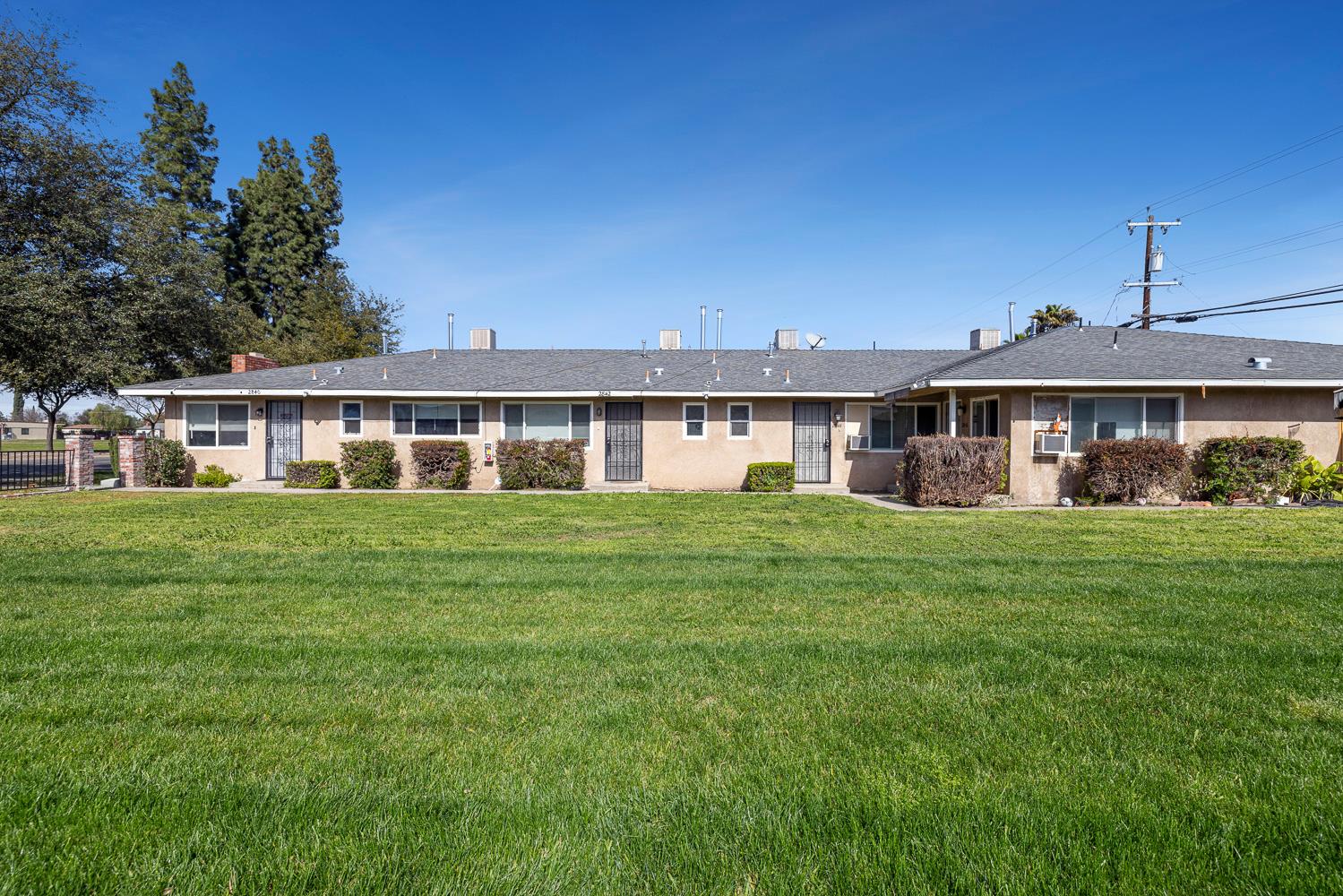 2840 N 1St St, Fresno, CA 93703