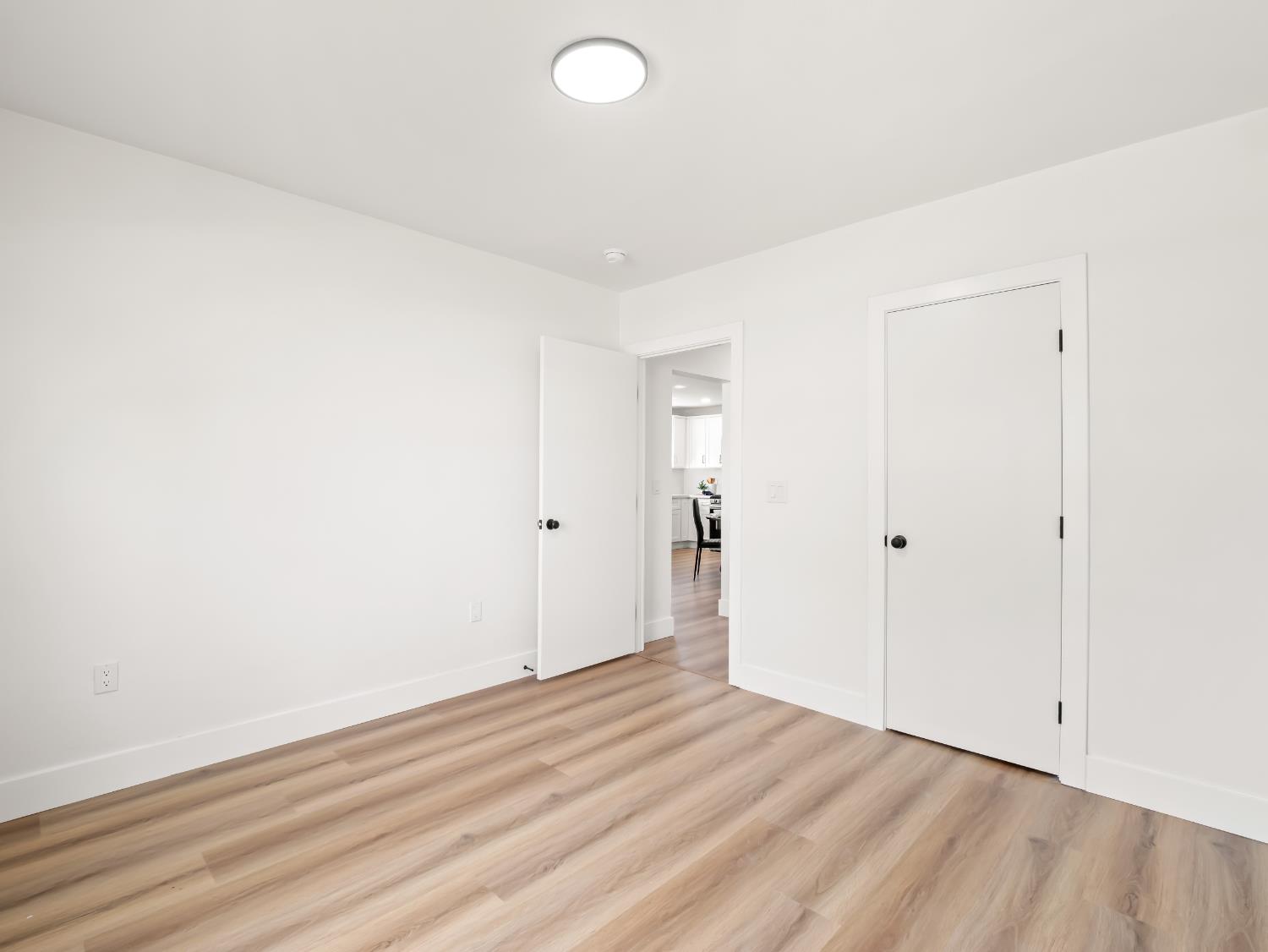 927 N St, Sanger, CA 93657