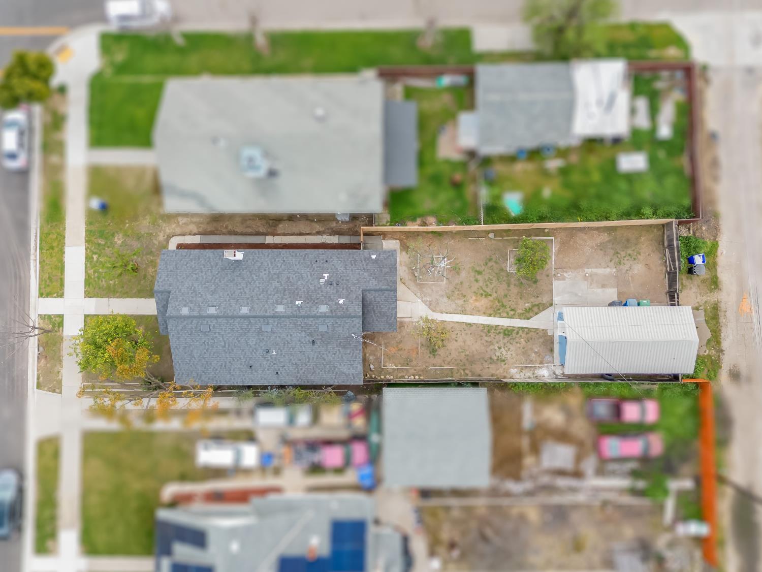 927 N St, Sanger, CA 93657