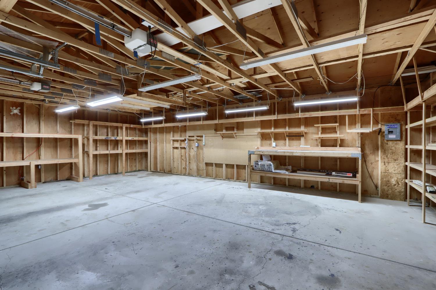 30658 Holiday Dr, Coarsegold, CA 93614