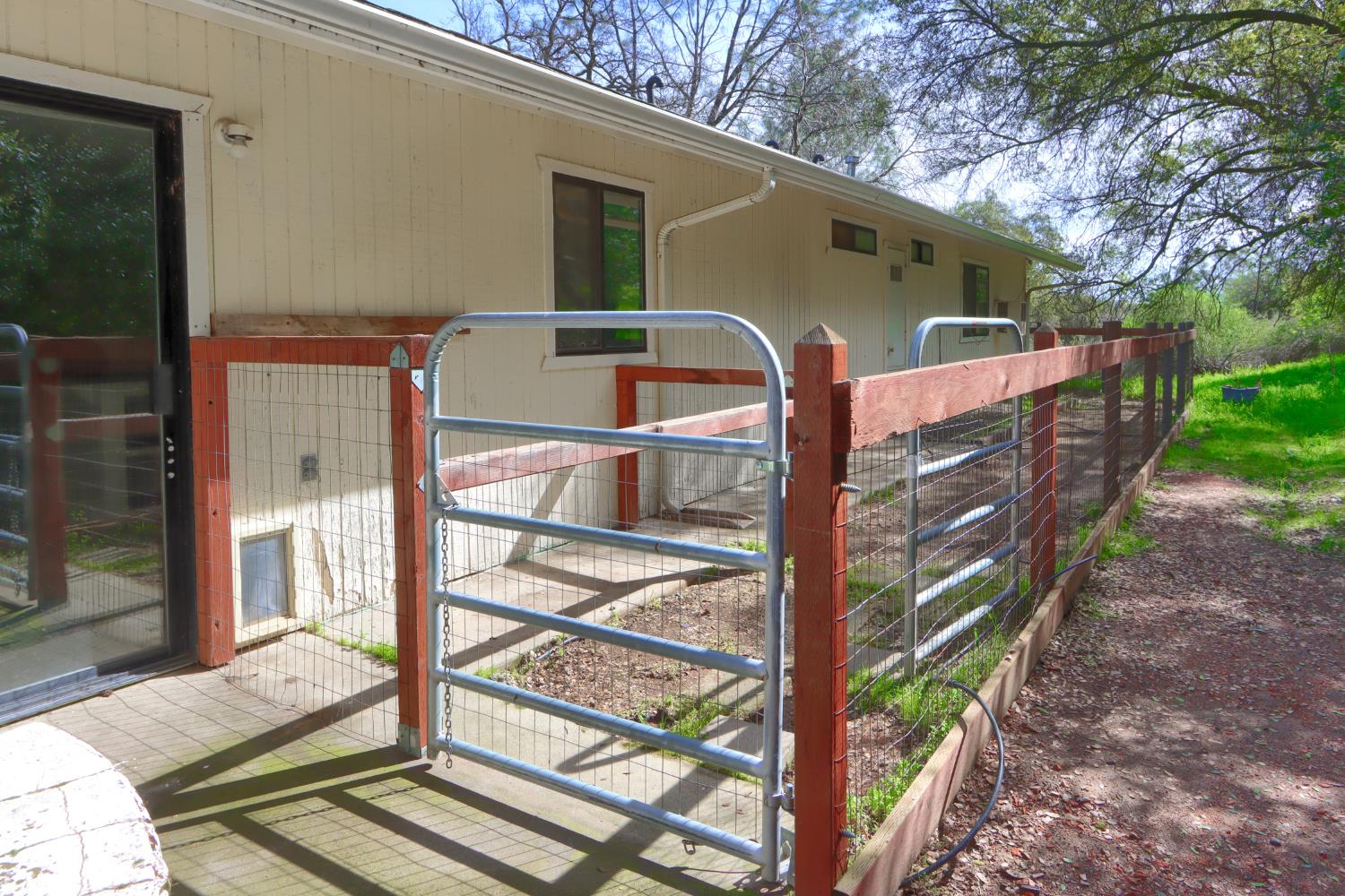 30658 Holiday Dr, Coarsegold, CA 93614