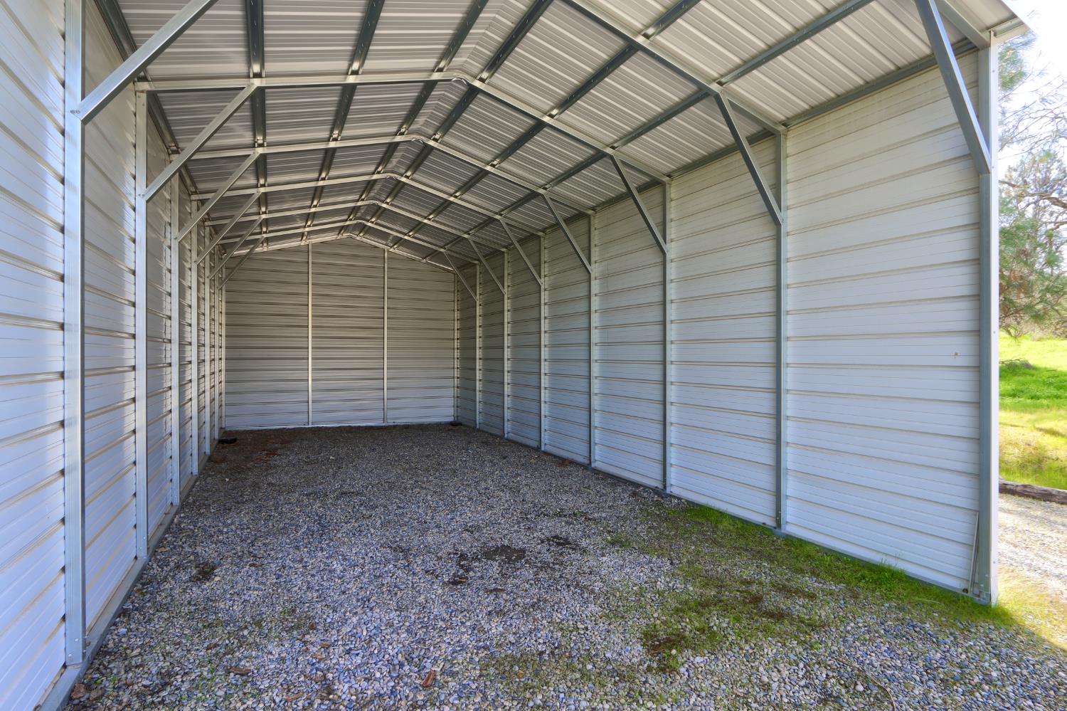 30658 Holiday Dr, Coarsegold, CA 93614